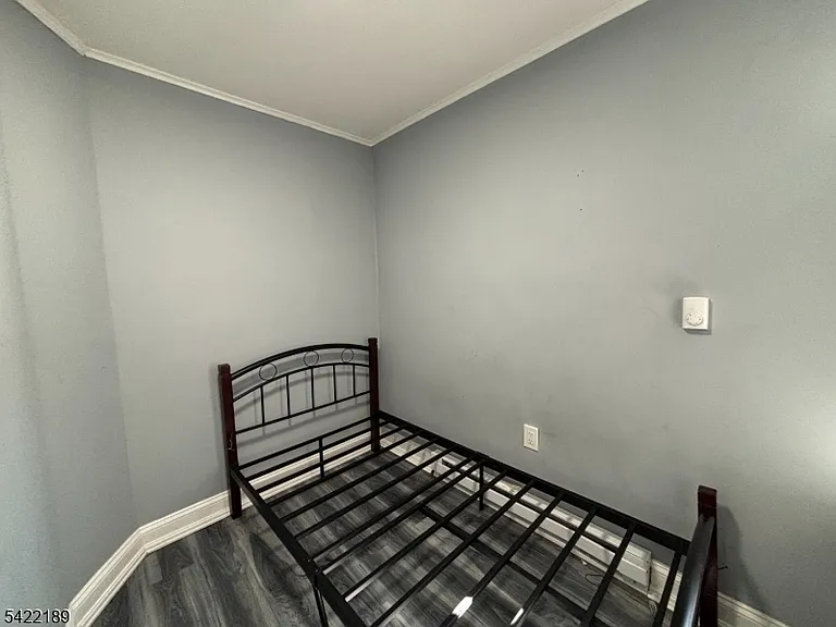 516 E Jersey St — Photo 4