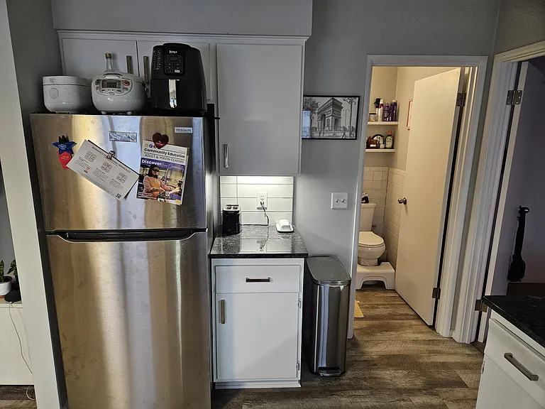 322 2nd St NE #203 — Photo 4