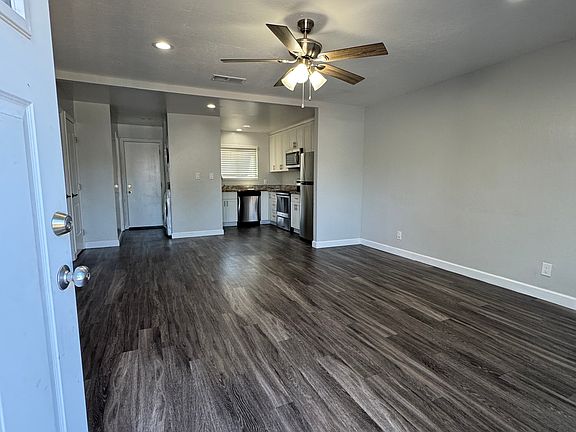 Front Living Room has recessed ceiling lights with dimming feature.