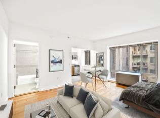 30 W 18th St #4AA, New York, NY 10011
