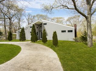 26 Duvall Dr, Hampton Bays, NY 11946
