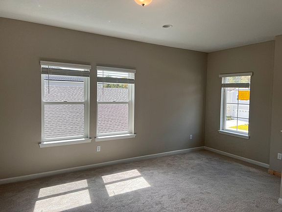 4th image of 219 Wineberry Ln