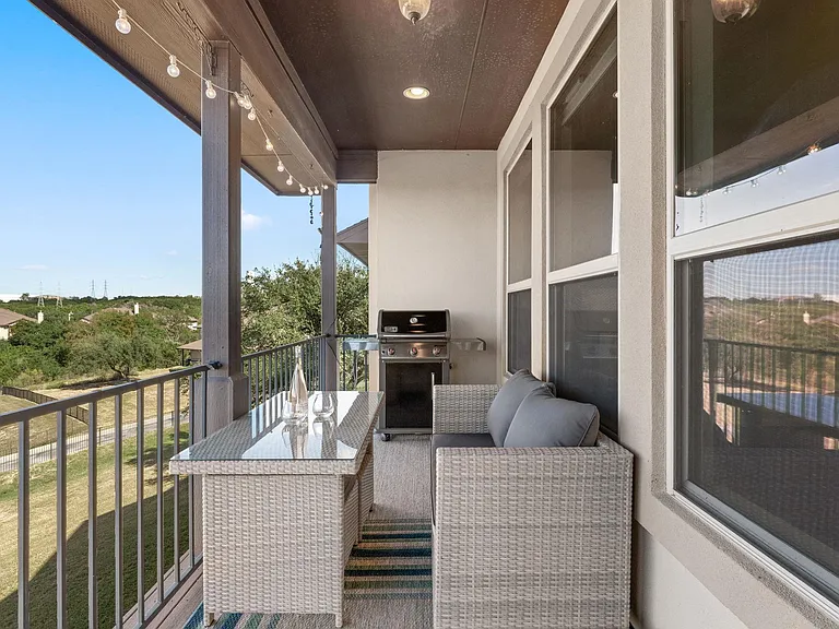 319 Lombardia Dr #21B — Photo 24