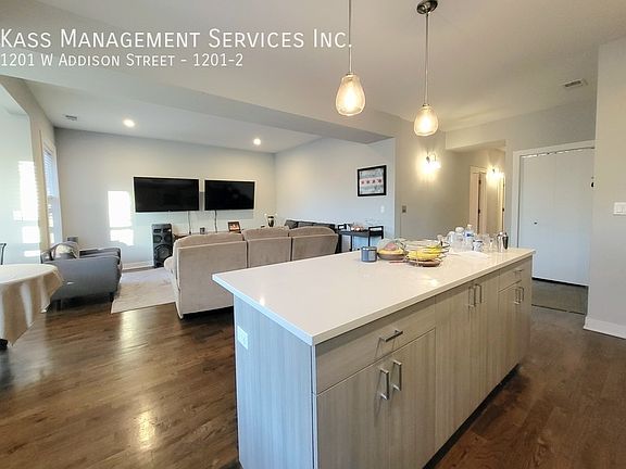 4th image of 1201 W Addison St APT 2