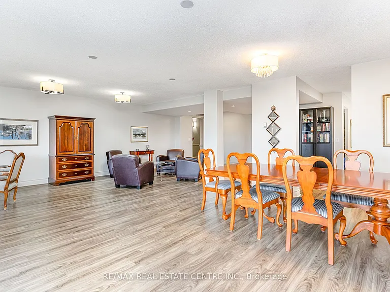 2301 Parkhaven Blvd #410 — Photo 21