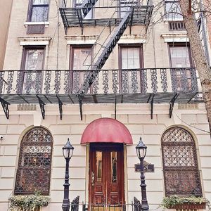 424 W 46th St APT 3C, Manhattan, NY, 10036