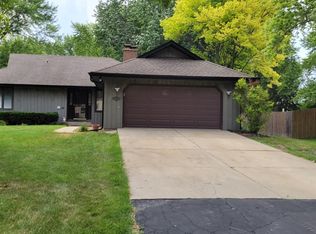 10S190 Alago Rd UNIT 2, Naperville, IL 60564