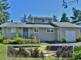 215 SE Salmon St, Waldport, OR