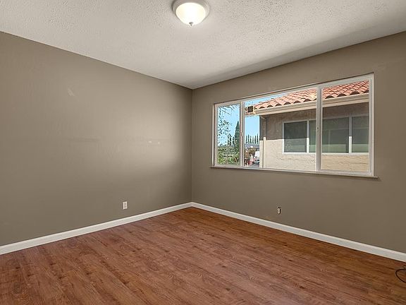 3rd image of 5608 Hoffman Ct