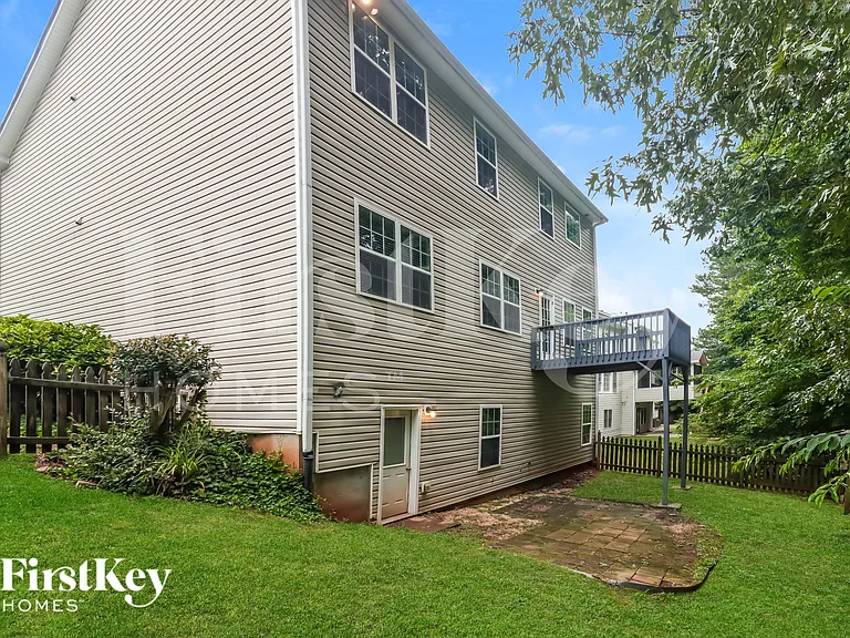 528 Valleyside Dr — Photo 18