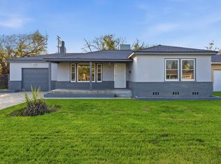 217 Gregory Ln, Modesto, CA 95354