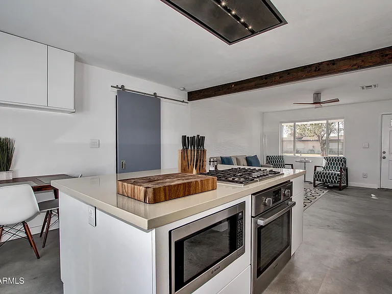 7034 E Wilshire Dr — Photo 5