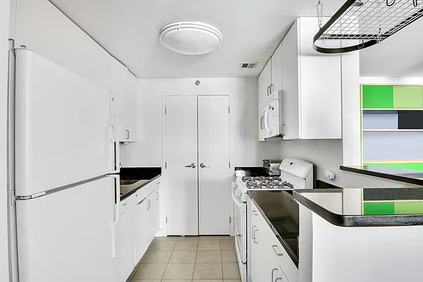 Sold by Compass | media 8