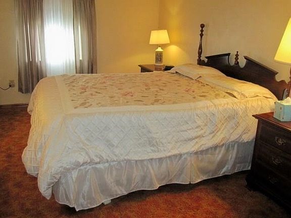 4th image of 655 Gail Dr
