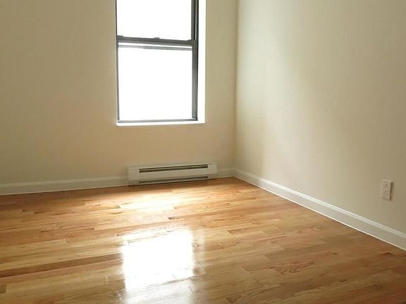 4th image of 10 Manhattan Ave APT 4D