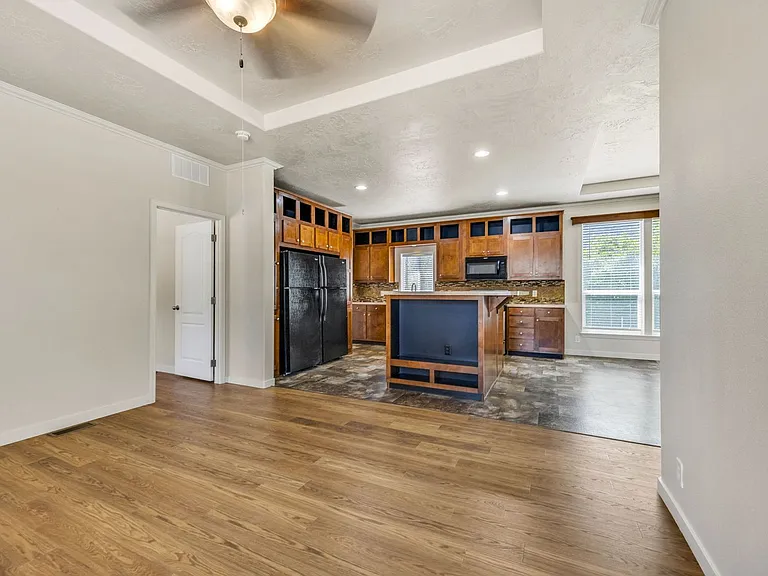 225 Wilson Rd — Photo 5