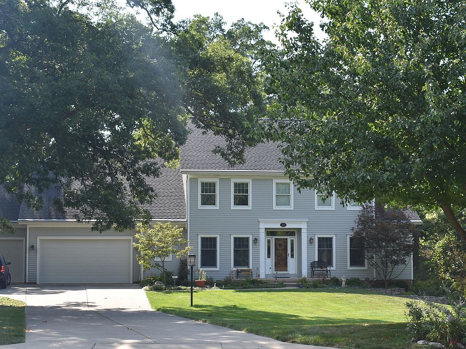 1st image of 3723 N Grandview Dr