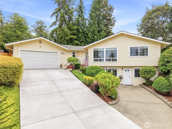 2012 SE Lincoln Circle Circle, Renton, WA 98055