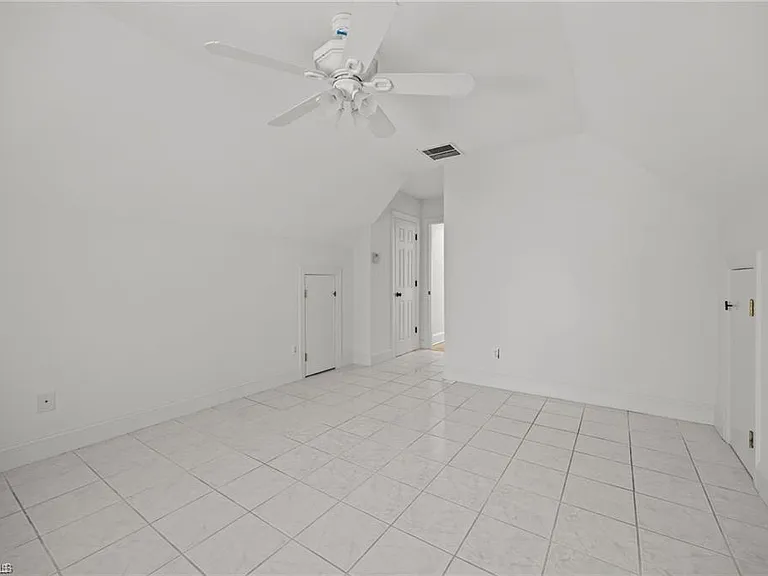 5305 Coveview Ct — Photo 24