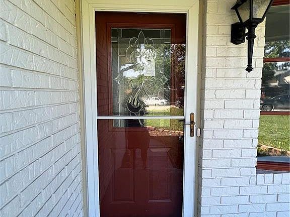 2nd image of 5541 Whirlaway Ln