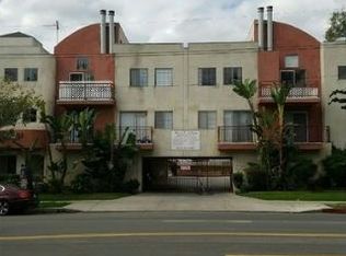 6825 Haskell Ave APT 302, Van Nuys, CA 91406
