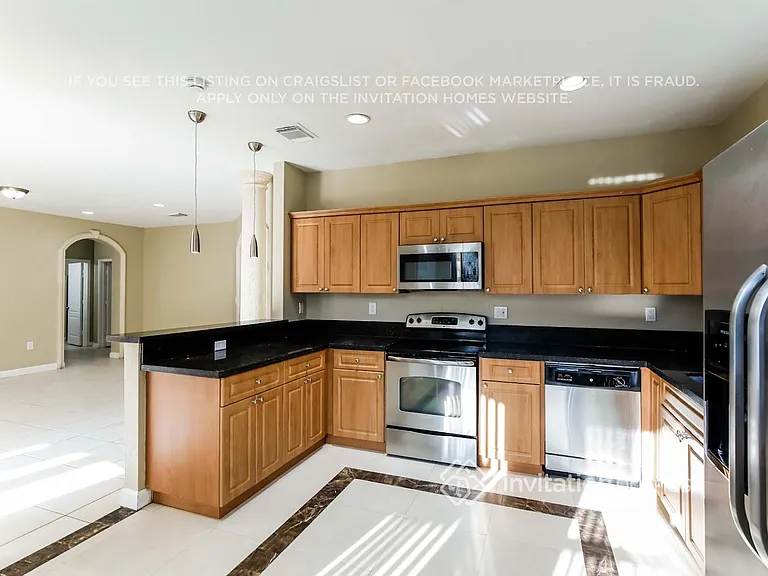 6664 SW 163rd Pl — Photo 8