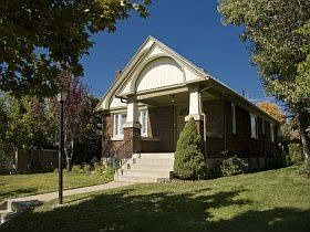 5th image of 1519 E Logan Ave