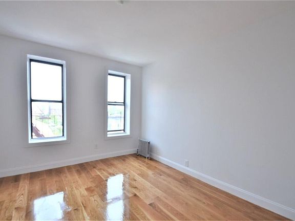2nd image of 988 Sheridan Ave #1G
