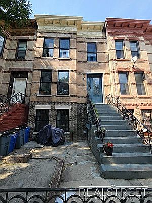 1st image of 527 Chauncey St APT 1F