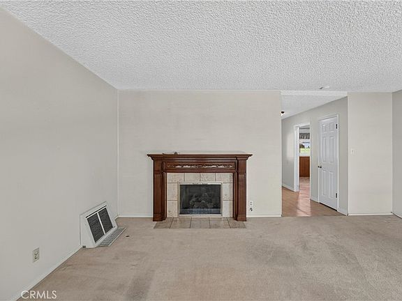 4th image of 742 Irving Dr