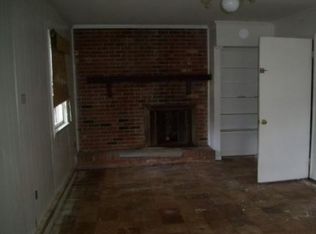 1238 Squirrel Hill Rd, Charlotte, NC 28213