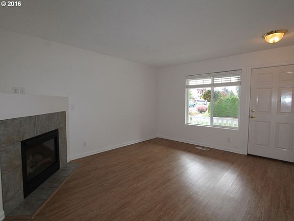 5th image of 2114 NE 179th Pl