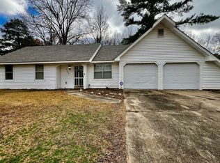 5385 Brookhollow Dr, Jackson, MS 39212