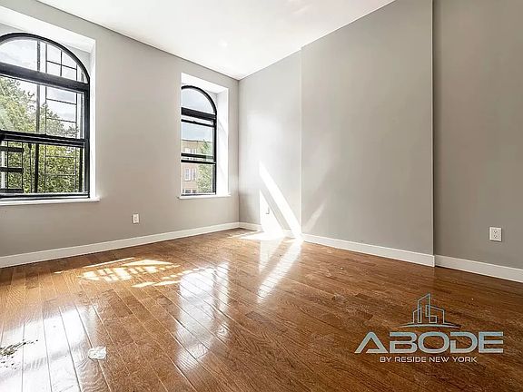 2nd image of 98 Meserole St APT 1L