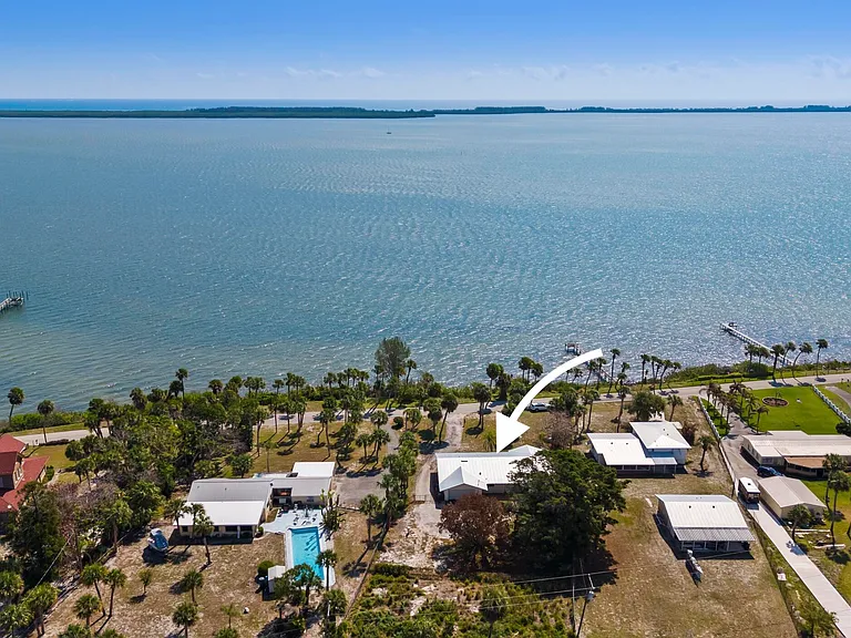 4003 S Indian River Dr — Photo 25