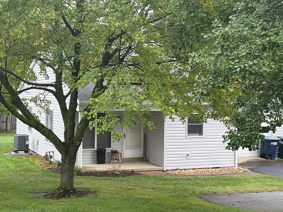 920 College Ave #920