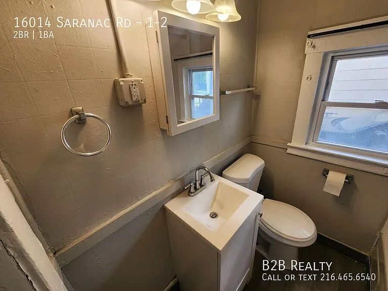 16014 Saranac Rd #1-2 — Photo 24