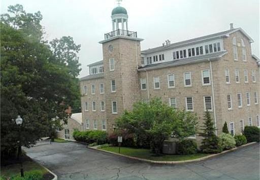 1st image of 7 S Stone Mill Dr APT 512