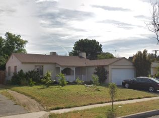 8718 Ranchito Ave, Panorama City, CA 91402