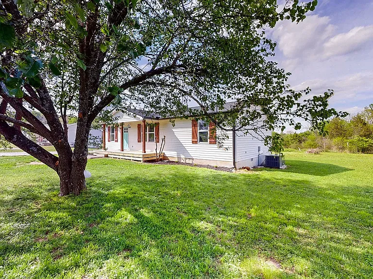 241 Curd Rd — Photo 23