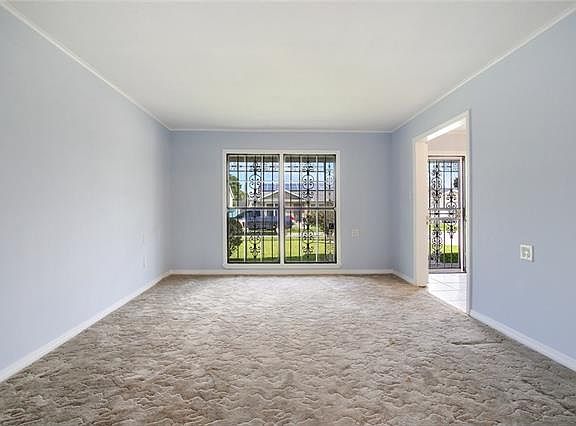 4th image of 4029 N Chipwood Dr