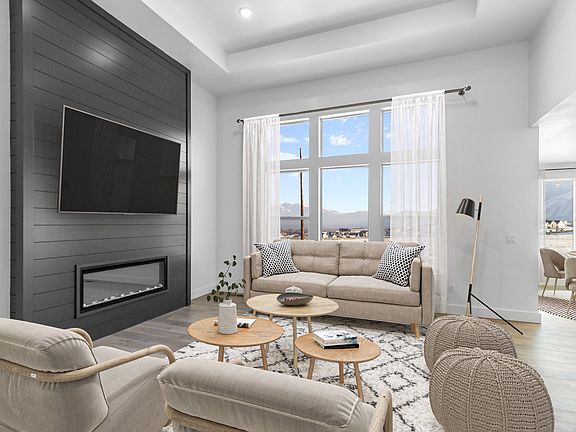 Finished home photos are representational images only. Chat with sales agent for details.