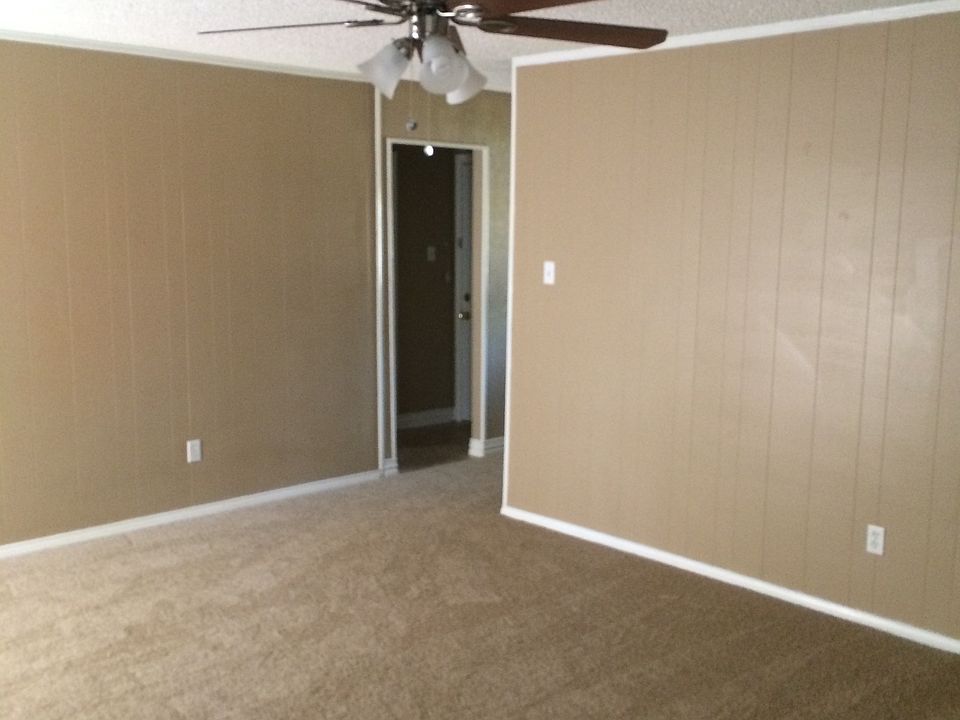 1st image of 4612 Aspen Way