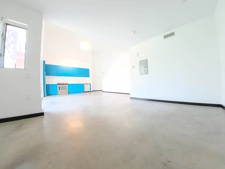 1313 Sunset BLVD — Photo 9