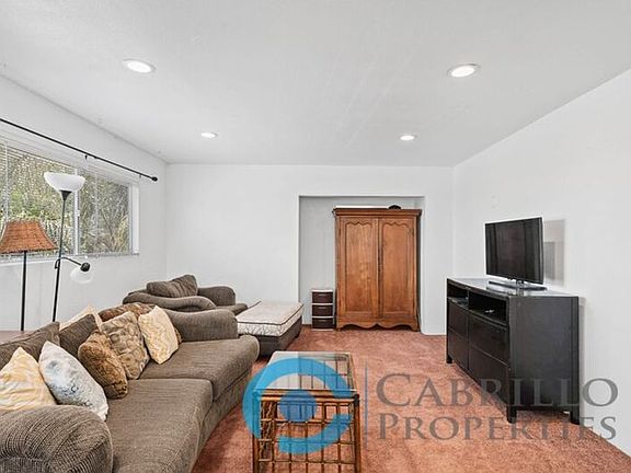 5th image of 3964 Manzanita Dr #B1
