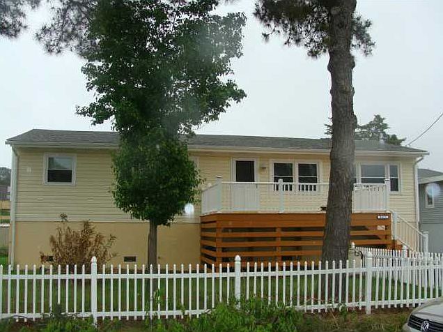 1st image of 9522 6th Bay St