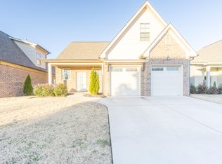 8129 Double Eagle Ct, Ooltewah, TN 37363