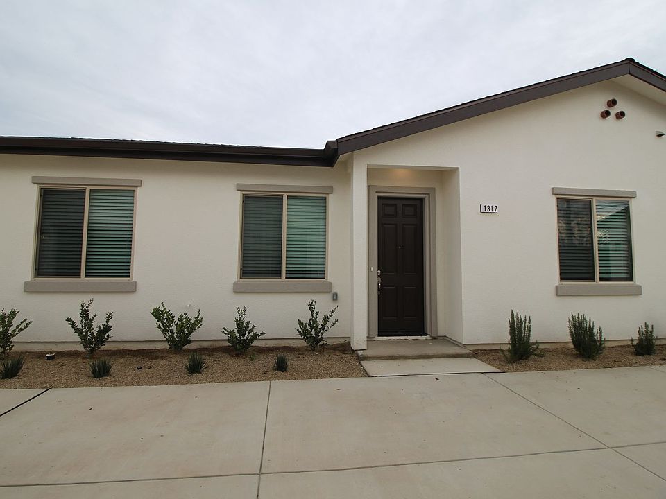 1st image of 1317 E Portals Ave