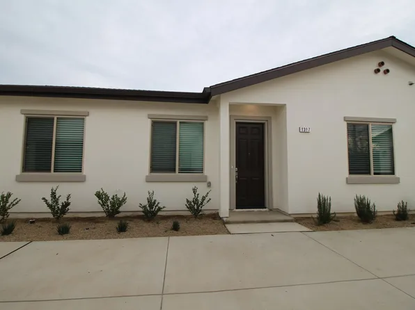 1317 E Portals Ave, Fresno, CA 93710