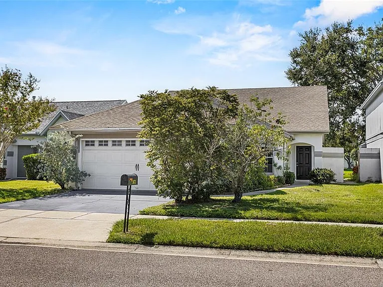 5673 Parkview Lake Dr — Photo 41